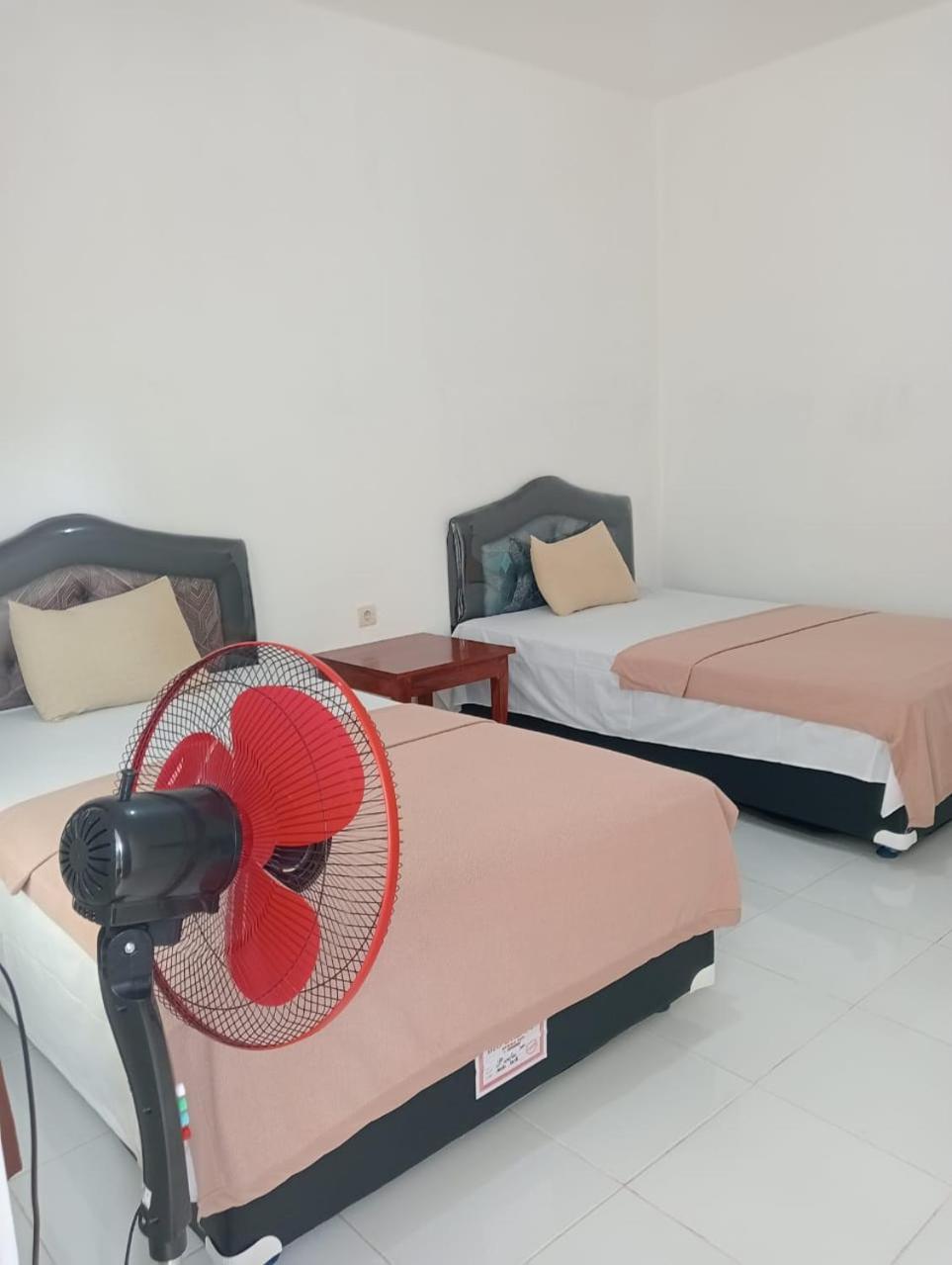 Tiu Kelep Homestay เซอนารู ภายนอก รูปภาพ